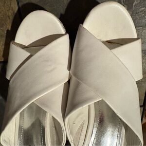 jennifer Lopez Espadrille Cross-Strap Wedge White size 8.5.